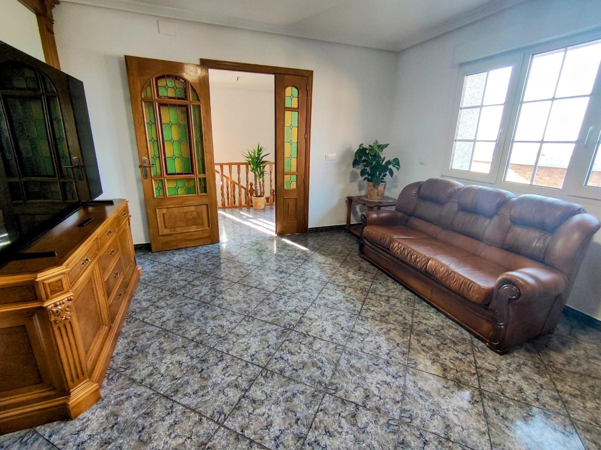 Preciosa Villa Para Grupos Grandes Con Piscina Y Bbq Casarrubios del Monte Luaran gambar